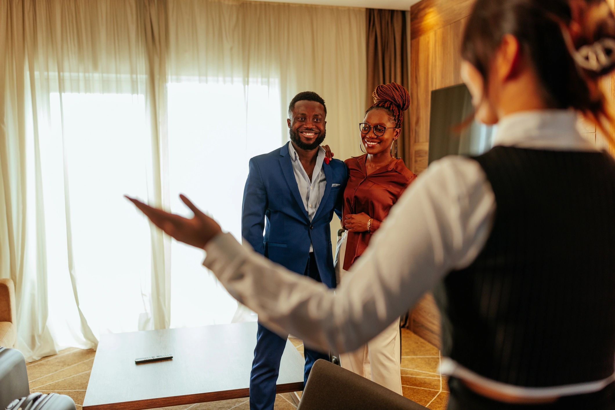 happy hotel guests testimonial