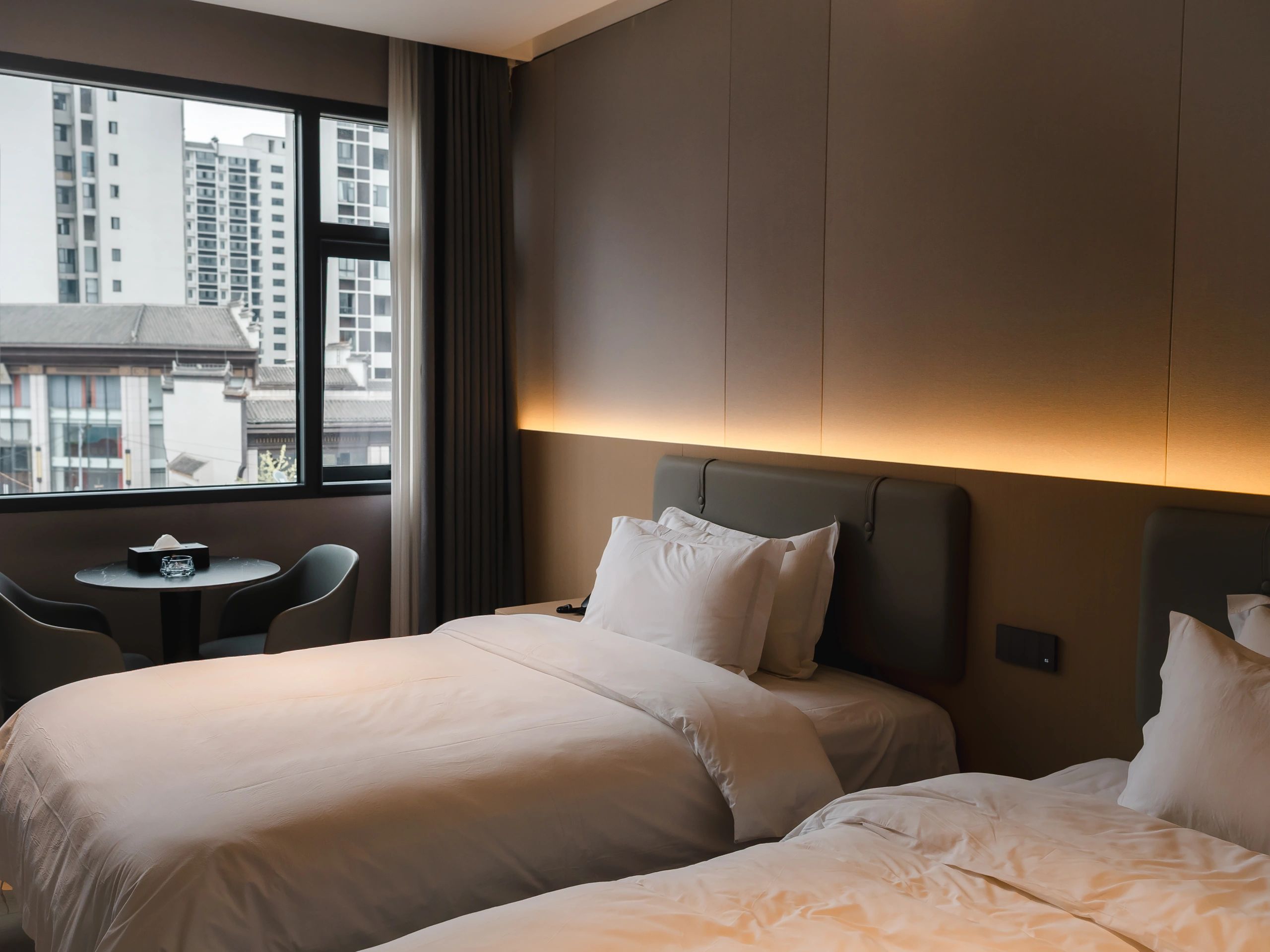 modern hotel room rental